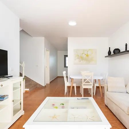 Ek Casa Adriana Arico